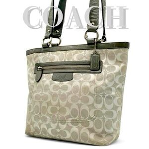 Vintage Coach Penelope Light Gray Signature Jacquard Tote Bag